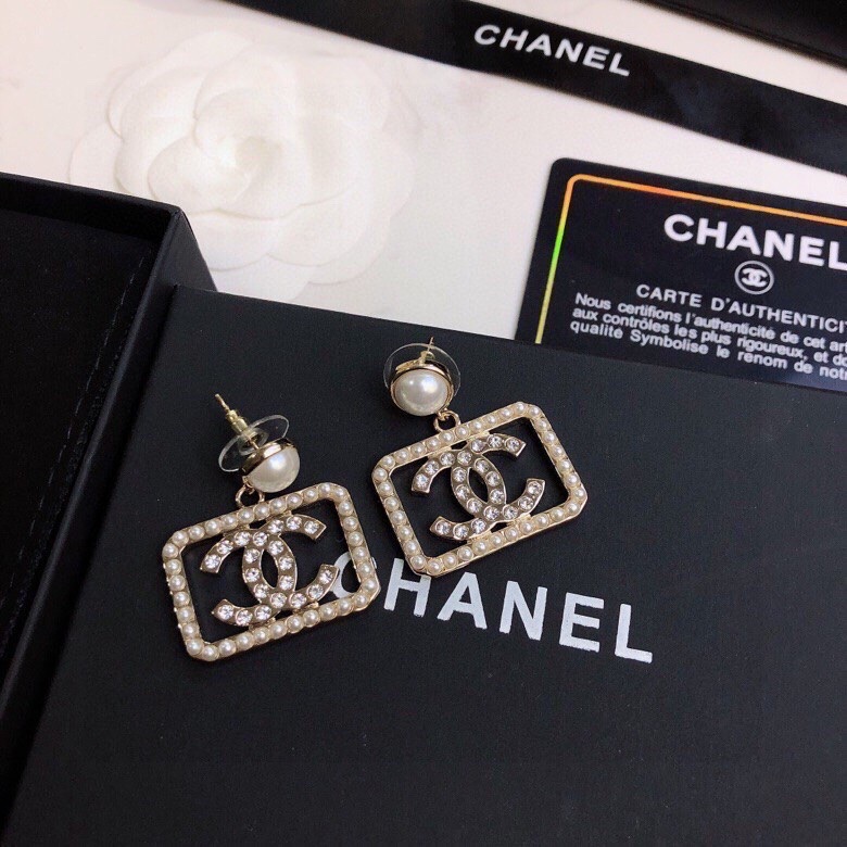 Ch**el earrings